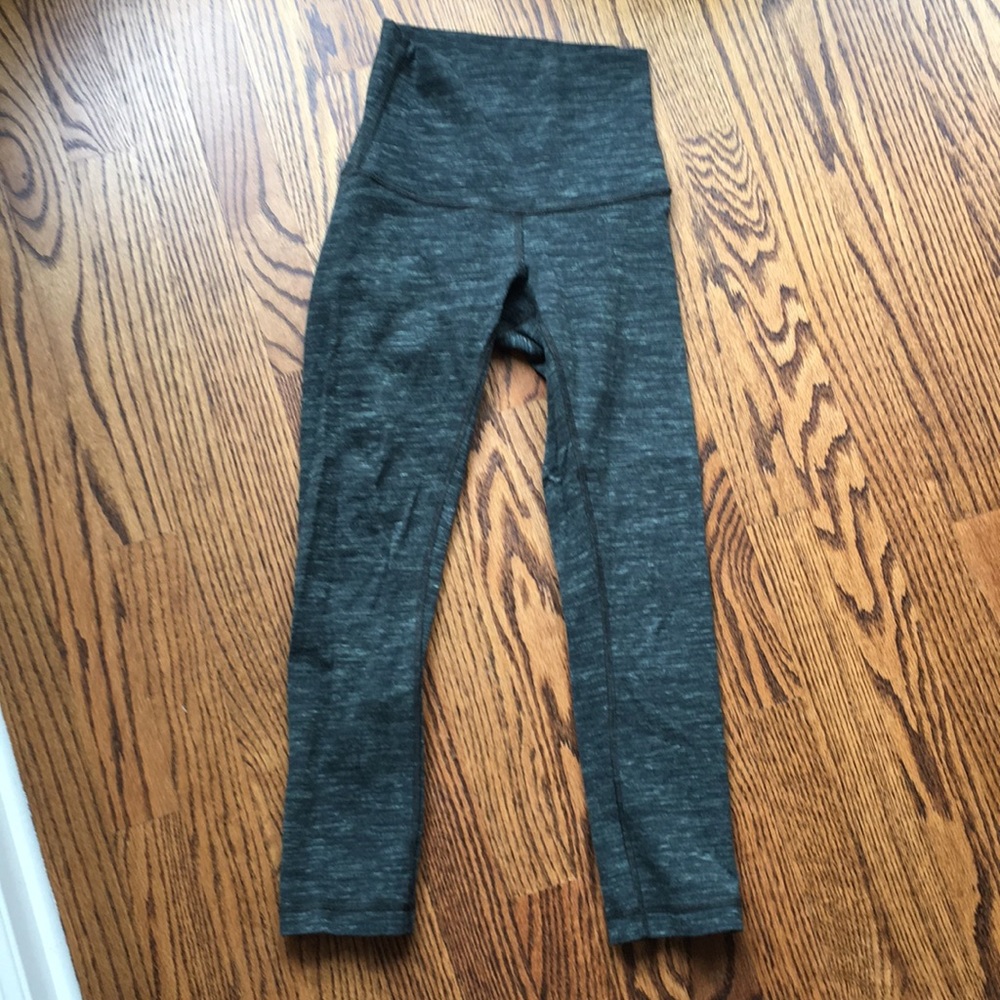 LULULEMON CROPPED GREEN LEGGING